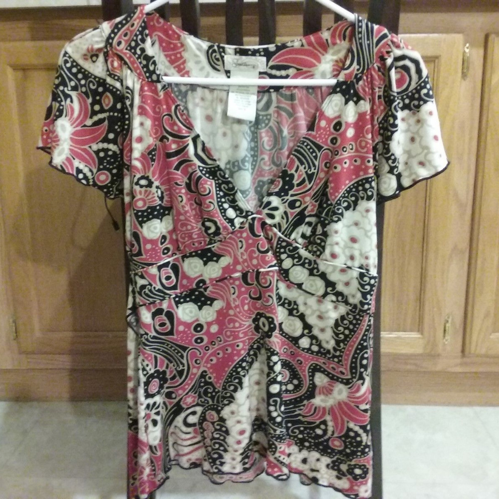 Ladies Speechless Multi-Colored V-Neck Cap Sleeve